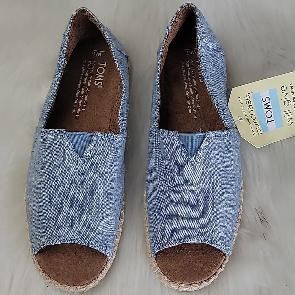 TOMS Alpargata Chambray Open Toe Blue Slip On Boho Nautical Flat Espadrilles NeW